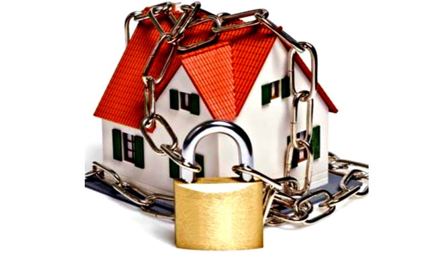 Gekeurde cilinder achter zwaar beslag aan een Voorburgs huis